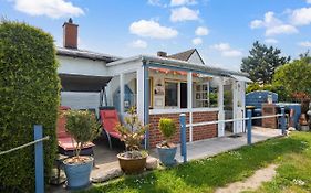 Cozy bungalow in Insel Poel Germany near Beach