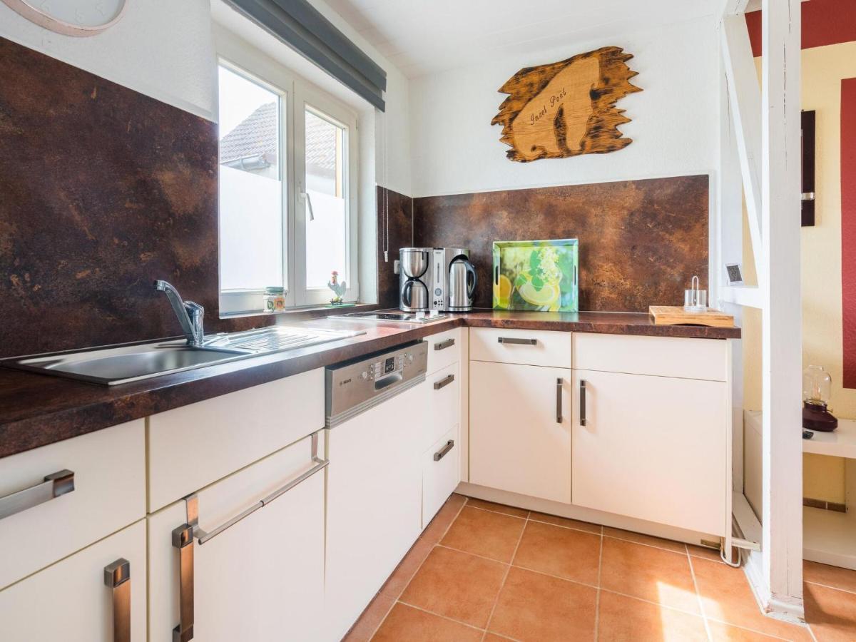 Beautiful Bungalow In Poel Near The Beach Fahrdorf  Exterior foto